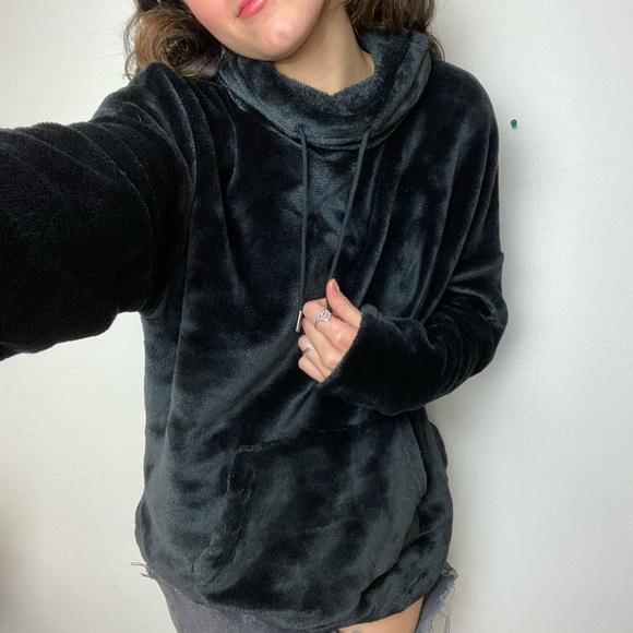Fuzzy La Vie En Rose jumper! - Picture 2 of 3